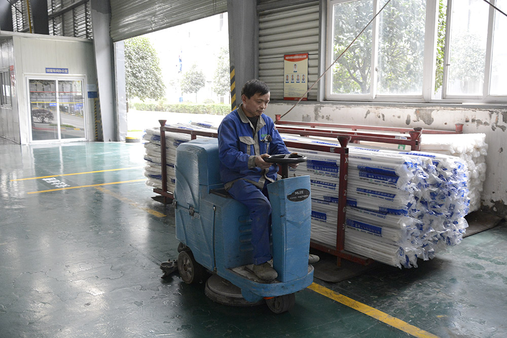 1512359111491682p4pv.jpg clip_image001.jpg